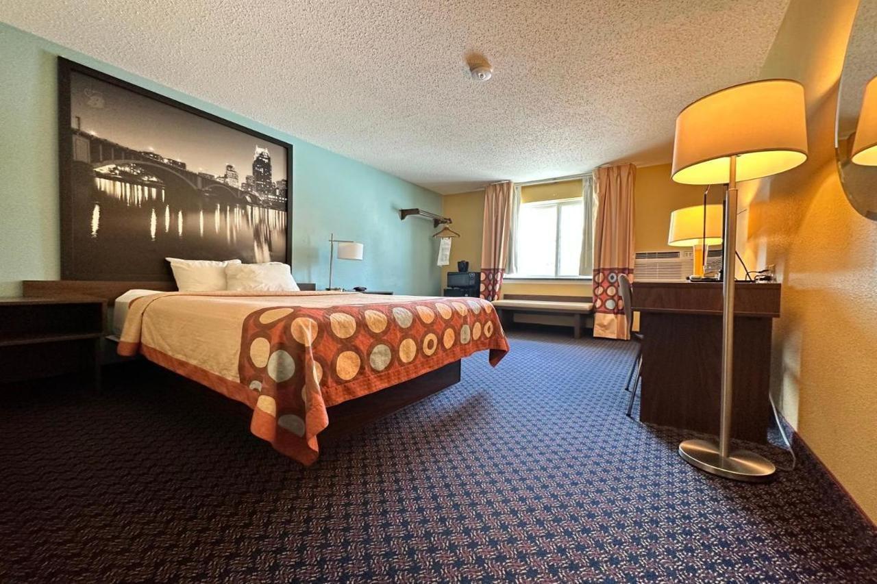 Super 8 By Wyndham Fergus Falls Extérieur photo