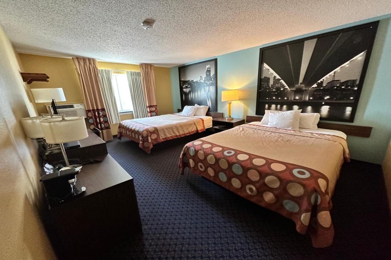 Super 8 By Wyndham Fergus Falls Extérieur photo